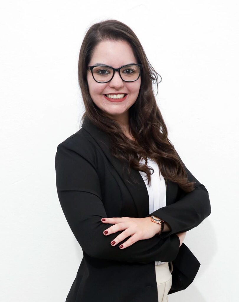 Dra. Renata Claro